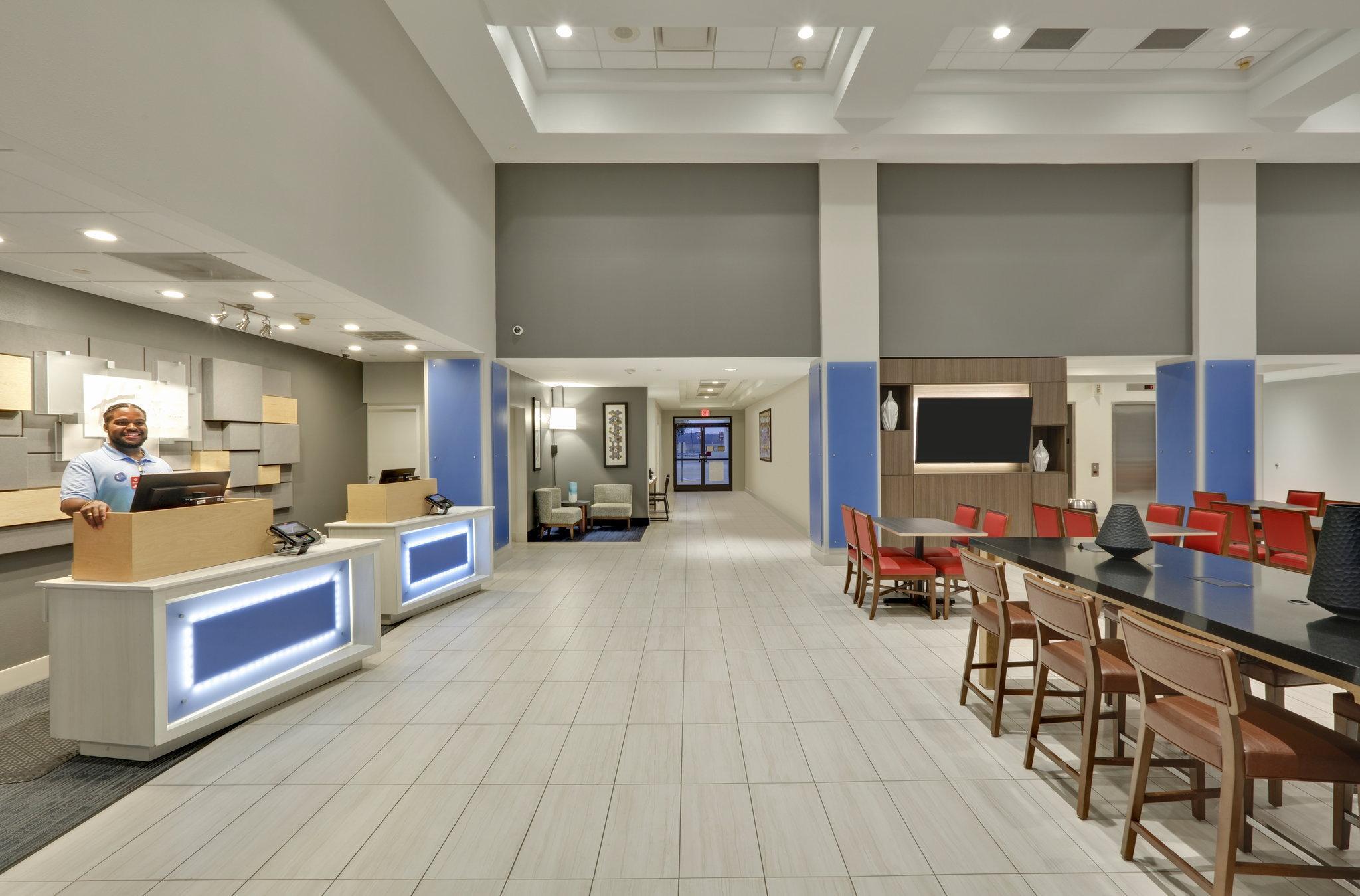 Holiday Inn Express & Suites Irving Conv Ctr - Las Colinas By Ihg Kültér fotó