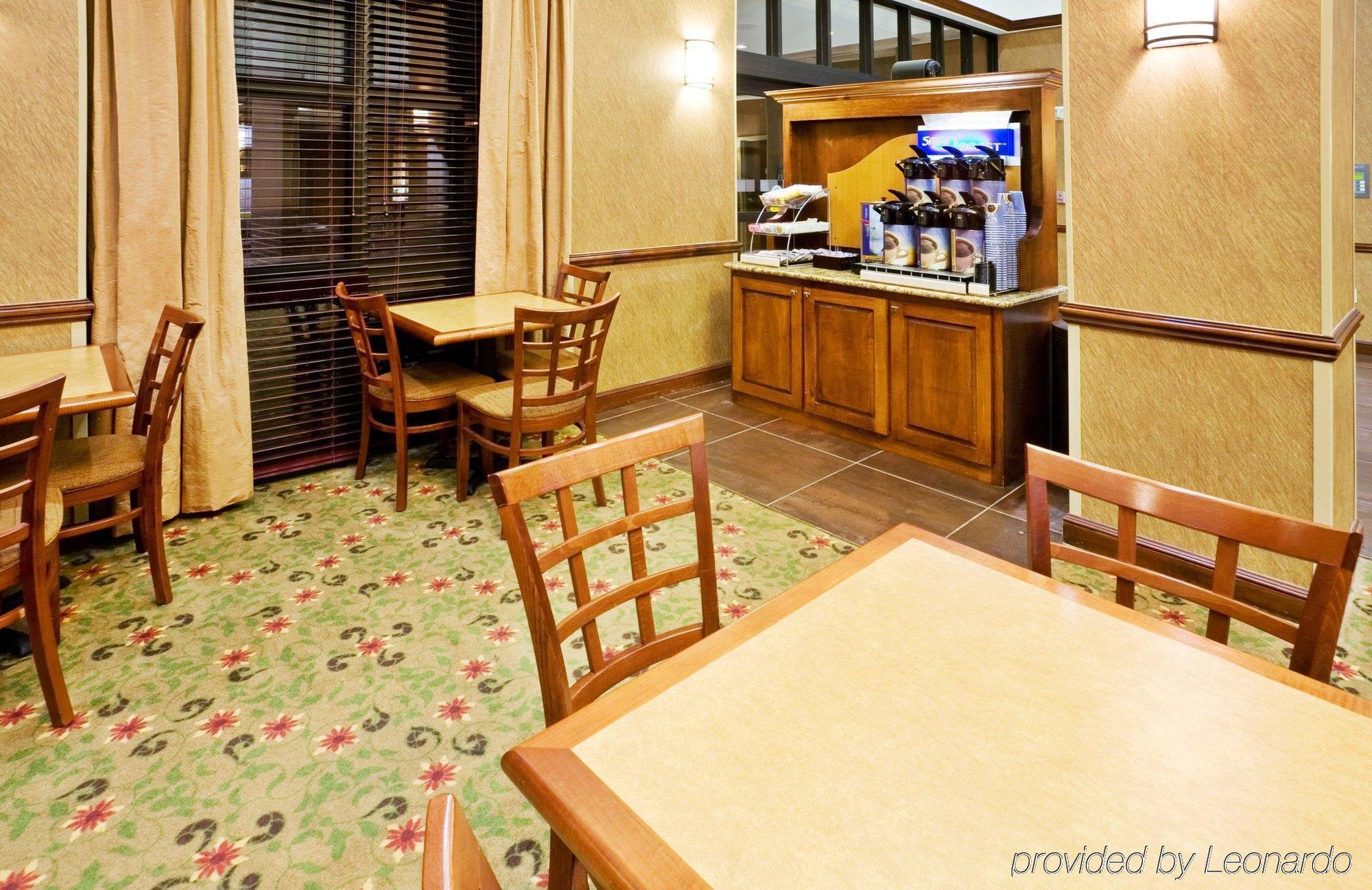 Holiday Inn Express & Suites Irving Conv Ctr - Las Colinas By Ihg Kültér fotó