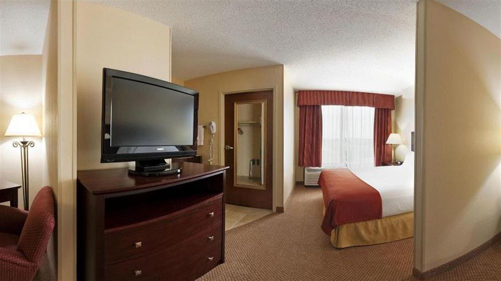 Holiday Inn Express & Suites Irving Conv Ctr - Las Colinas By Ihg Kültér fotó